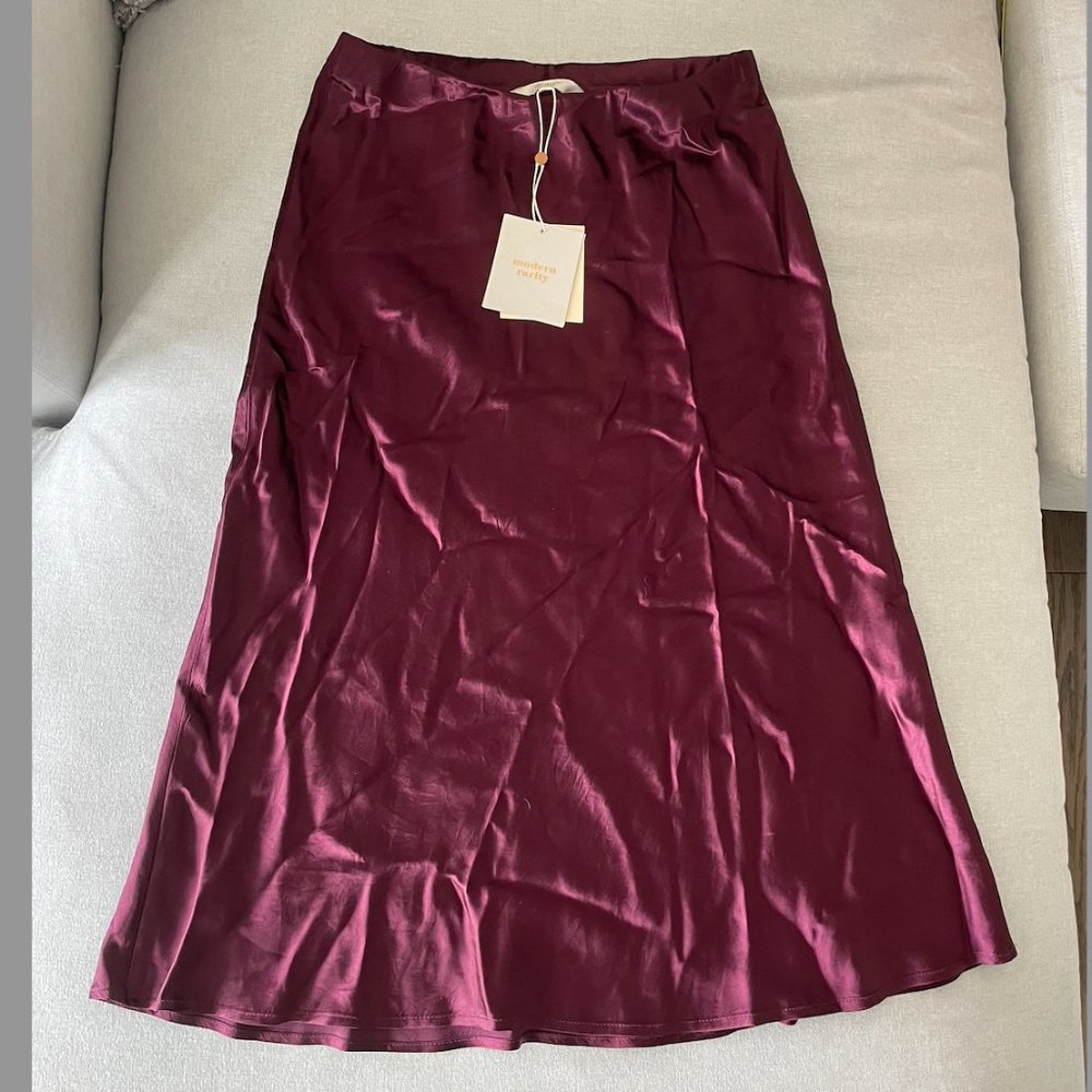 MODERN RARITY BURGUNDY SATIN MAXI SKIRT NEW WITH TAGS womens US 6